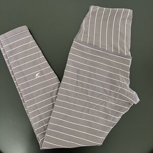 Glyder Sultry 7/8 Legging. Light muted purple. 
 Size Small High Waisted